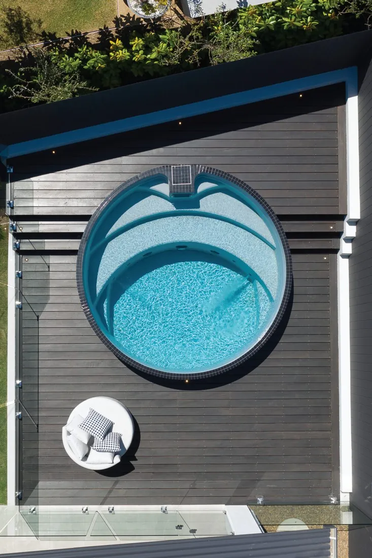 Plungie Arena plunge pool, Grey Reef finish