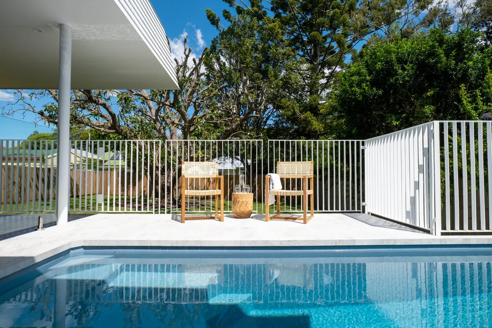 Plungie Max plunge pool, Blue Lagoon finish